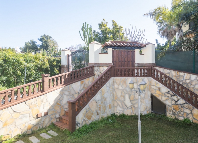 Villa Detached in San Pedro de Alcántara - 2