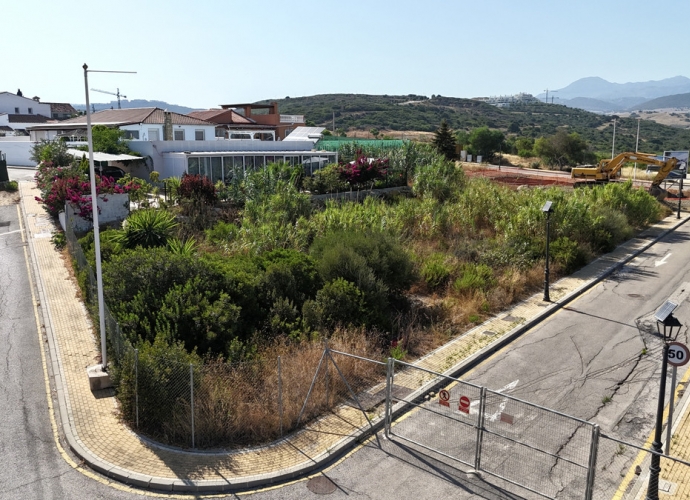Plot Land in Estepona - 8