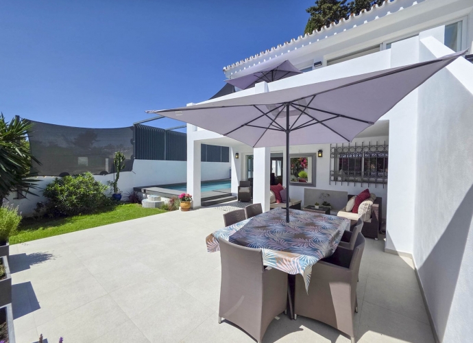 Villa Detached in Estepona - 8