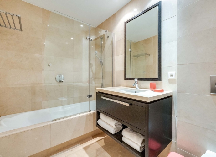 Apartamento Planta Media en La Quinta - 9