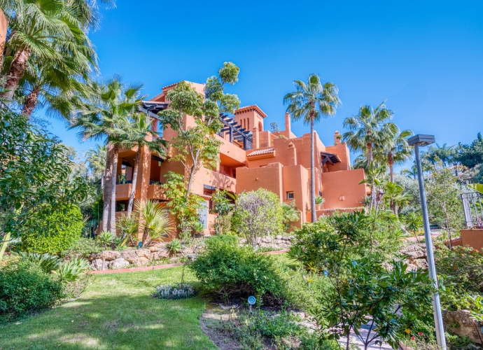 Apartamento Planta Baja en Nueva Andalucía El Alminar de Marbella  - 6