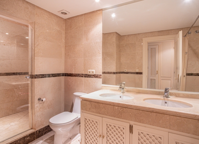 Apartamento Planta Baja en Nueva Andalucía El Alminar de Marbella  - 7