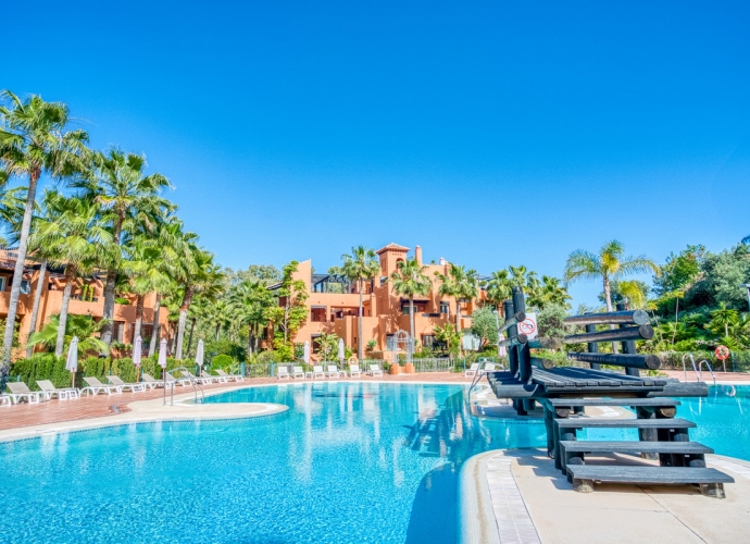 Apartamento Planta Baja en Nueva Andalucía El Alminar de Marbella  - 9