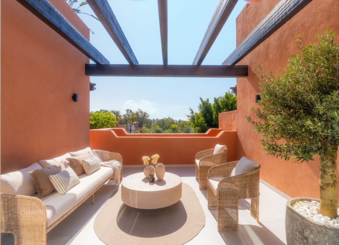 Apartment Penthouse Duplex in Nueva Andalucía El Alminar de Marbella  - 10