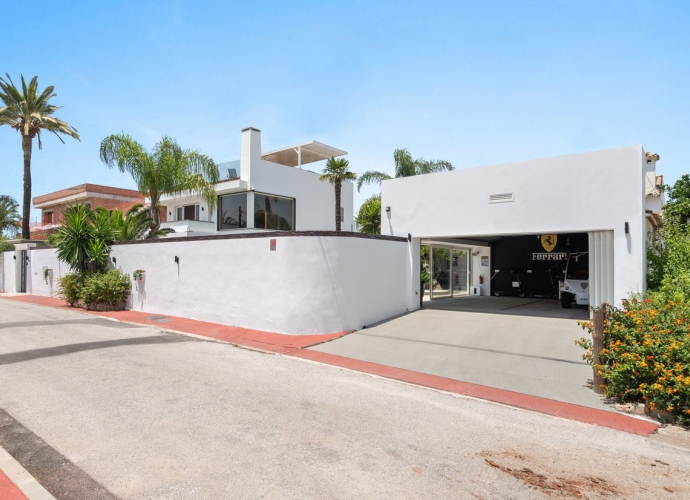 Villa Independiente en Nueva Andalucía Villas en Nueva Andalucia  - 1