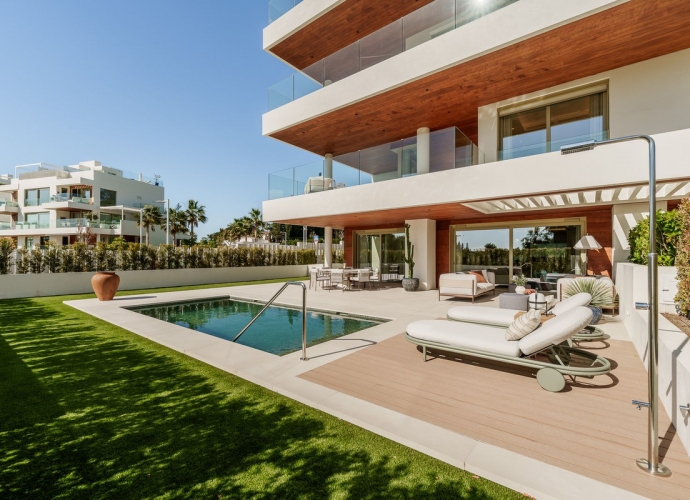 Apartment Ground Floor in The Golden Mile - 1