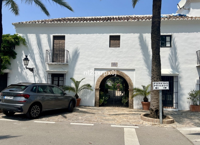 Villa Adosada en The Golden Mile Señorio de Marbella  - 1
