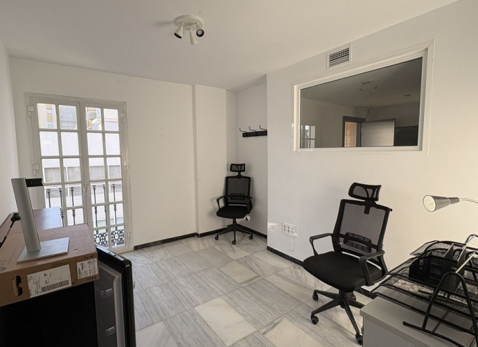 Appartement milieu d’Etage situé à Marbella Apartamentos en el centro de Marbella  - 3