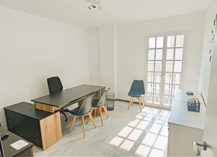 Appartement milieu d’Etage situé à Marbella Apartamentos en el centro de Marbella  - 4