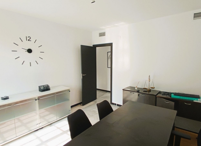 Appartement milieu d’Etage situé à Marbella Apartamentos en el centro de Marbella  - 5
