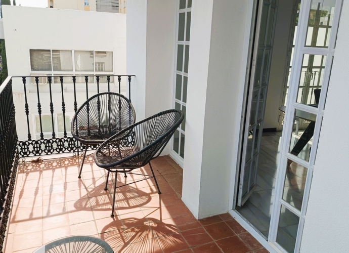 Appartement milieu d’Etage situé à Marbella Apartamentos en el centro de Marbella  - 6