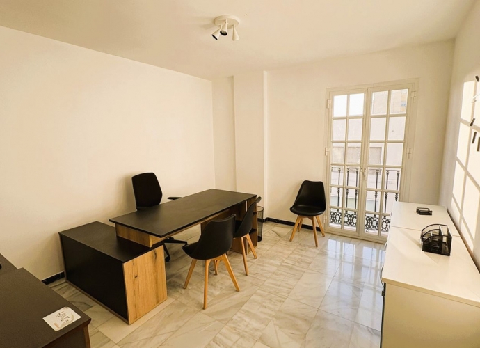Appartement milieu d’Etage situé à Marbella Apartamentos en el centro de Marbella  - 9