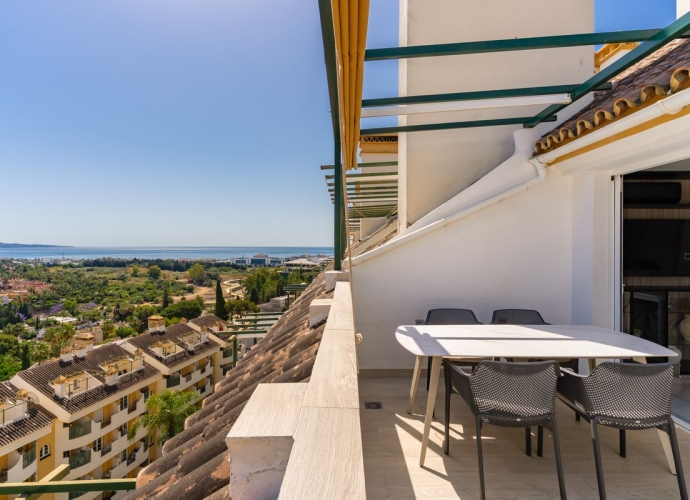 Apartment Penthouse Duplex en Nueva Andalucía Señorío de Aloha  - 7