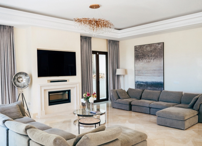 Villa Detached in Sierra Blanca - 8