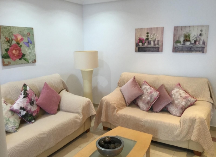 Apartamento Planta Baja en Nueva Andalucía La Maestranza  - 2