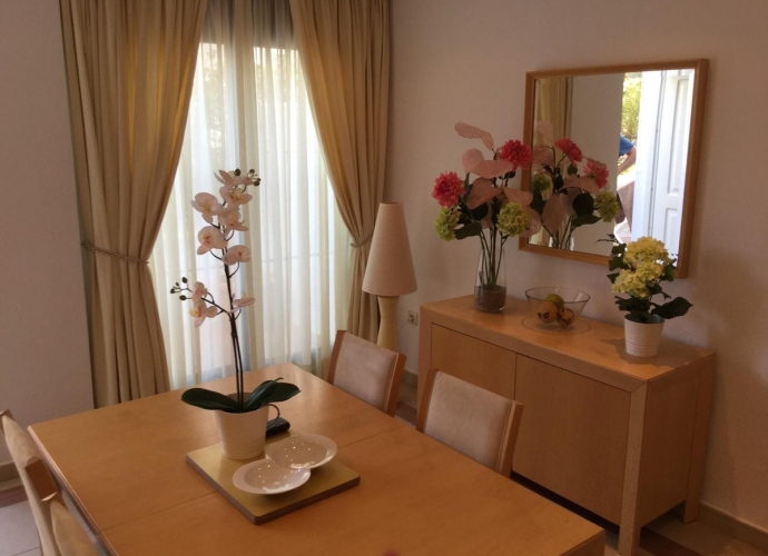 Apartamento Planta Baja en Nueva Andalucía La Maestranza  - 6
