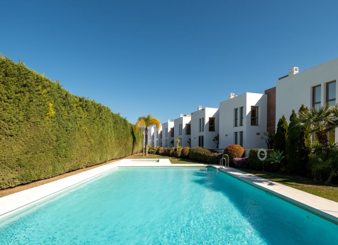 Villa Semi Detached in Benahavís Adosadas de Nueva Construcción en Benahavís  - 2