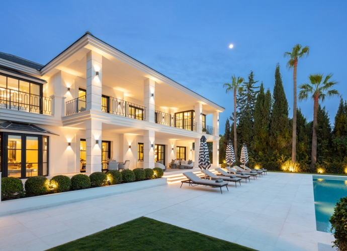 Villa Detached in Sierra Blanca - 1