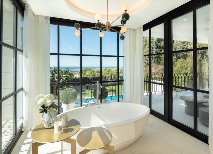 Villa Detached in Sierra Blanca - 3