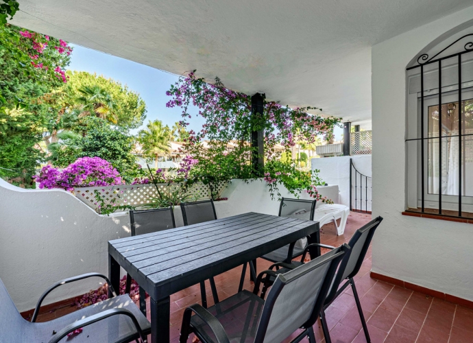 Apartamento Planta Baja en Sierra Blanca - 2