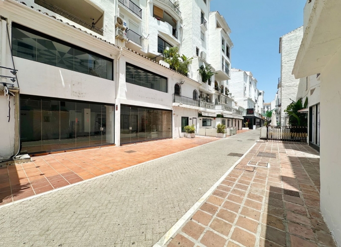 Commercial Commercial Premises in Puerto Banús - 2