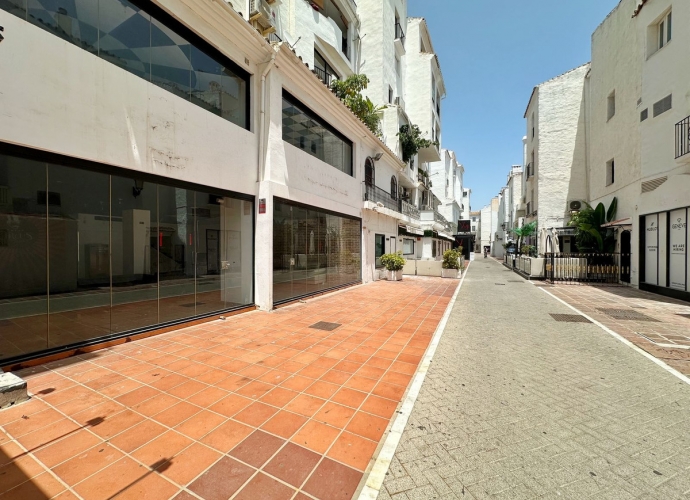 Commercial Commercial Premises in Puerto Banús - 3