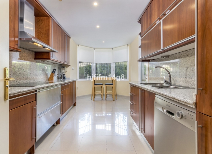 Apartamento Planta Baja en Nueva Andalucía Albatros Hill Club  - 8