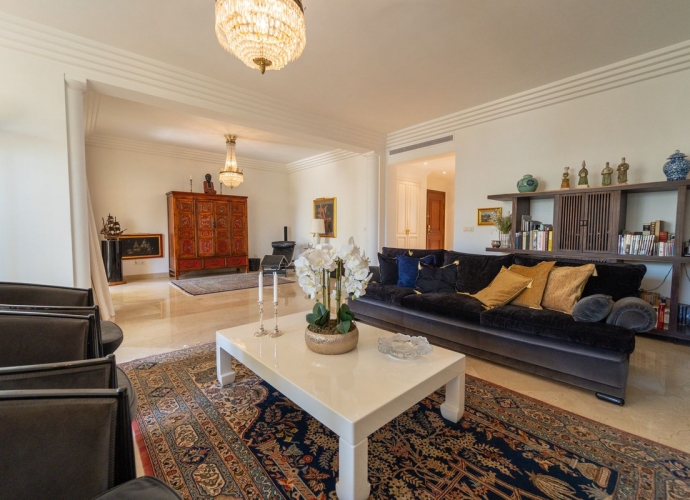 Apartamento Planta Media en Nueva Andalucía Las Alamandas  - 3