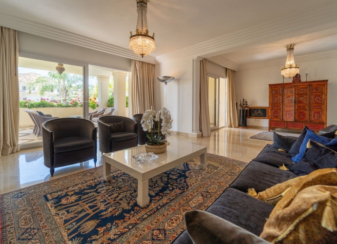 Apartamento Planta Media en Nueva Andalucía Las Alamandas  - 7