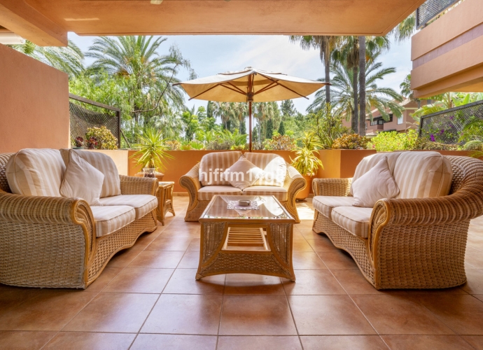 Appartement  rez de chaussée situé à Puerto Banús - 1
