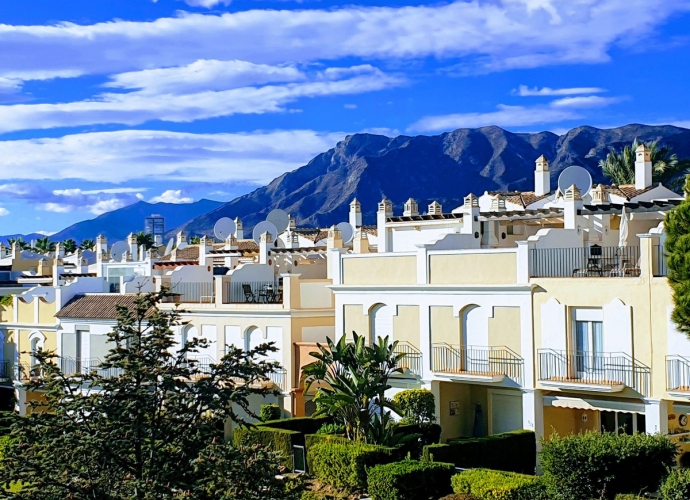Maison de Ville situé à Bahía de Marbella Las Dunas  - 2