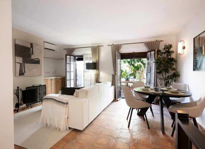 Maison de Ville situé à The Golden Mile Lomas del Marbella Club Pueblo  - 3
