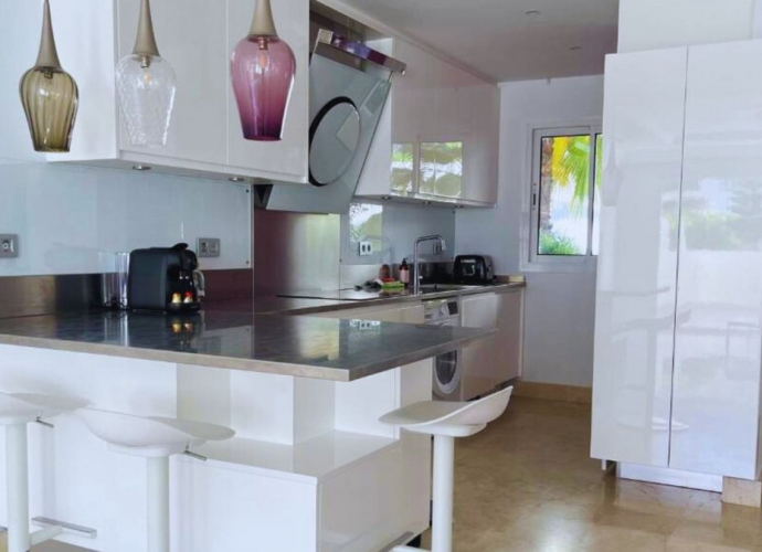 Apartamento Planta Media en Aloha - 5