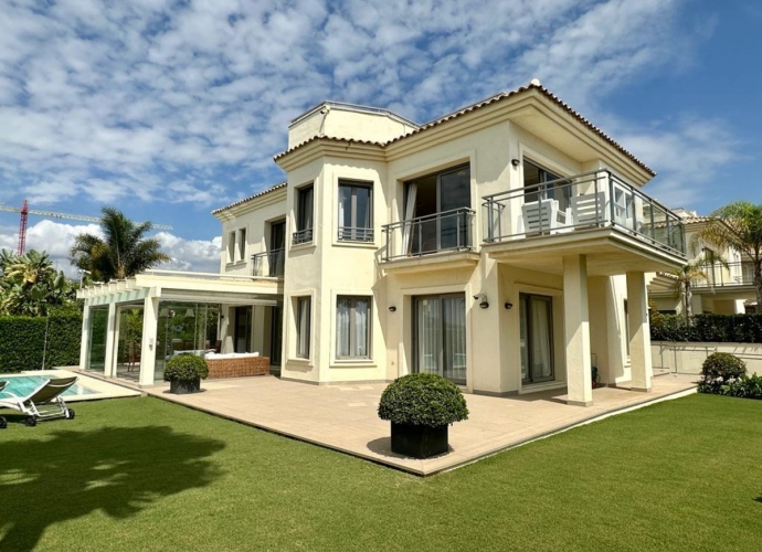 Villa Independiente en Marbella - 1