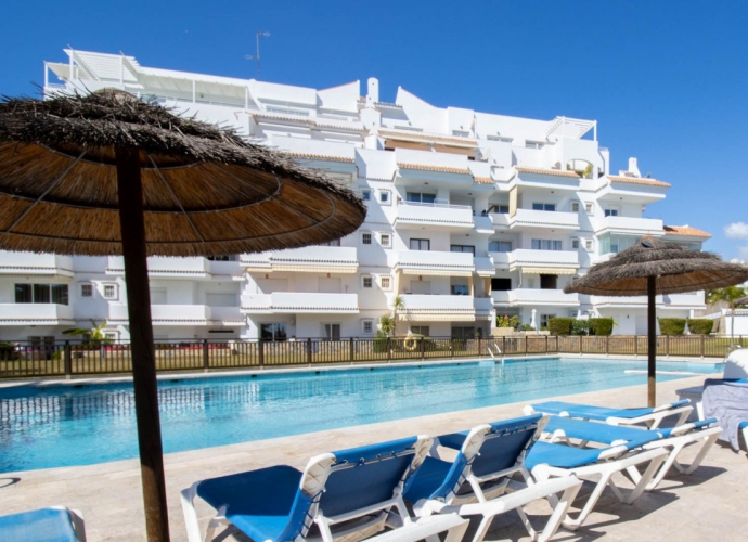Apartamento Planta Media en Nueva Andalucía - 2