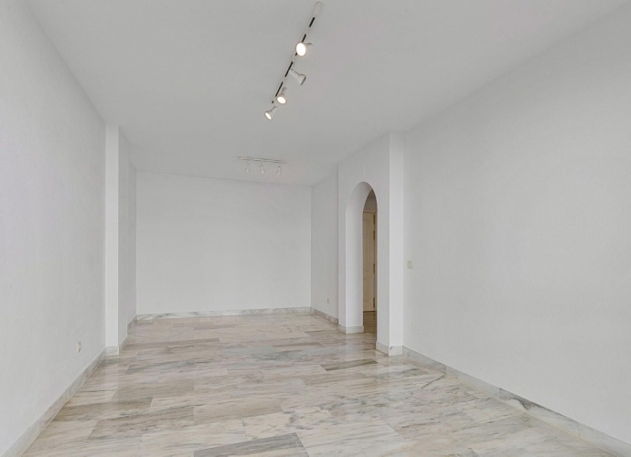 Studio Middle Floor in Marbella - 5