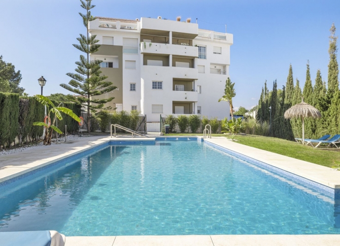 Apartment Middle Floor in Marbella - 2