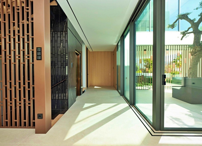 Villa Semi Detached in The Golden Mile - 9