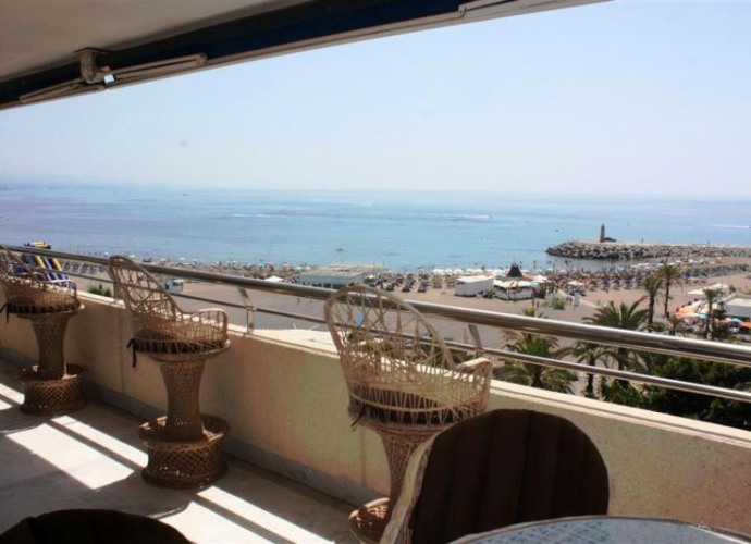 Apartment Middle Floor in Puerto Banús - 2
