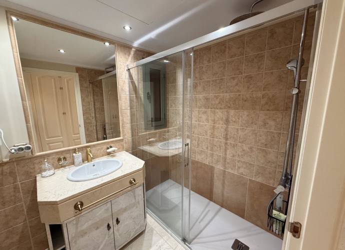 Apartamento Planta Baja en Benahavís Benatalaya  - 7