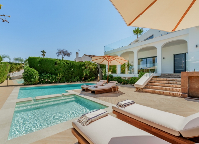 Villa Independiente en Nueva Andalucía Villas en Nueva Andalucia  - 1