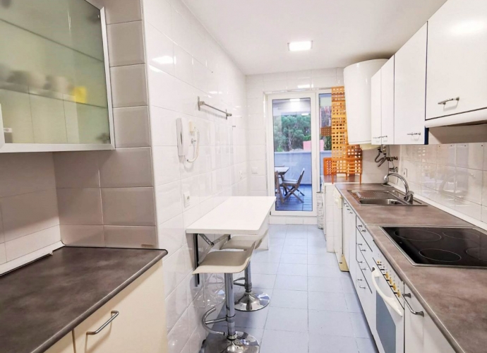 Apartamento Planta Media en Nueva Andalucía Terrazas del Rodeo  - 10