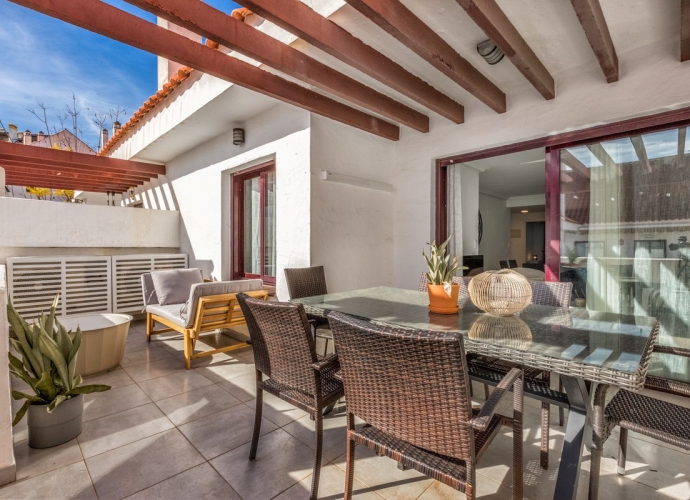 Apartamento Planta Media en Nueva Andalucía - 1