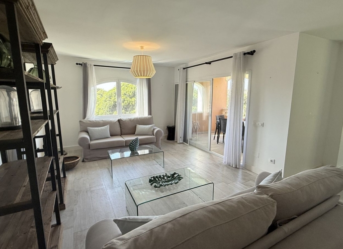 Apartamento Planta Media en Guadalmina Alta - 8