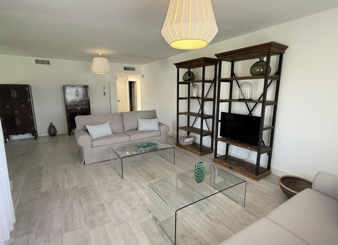 Apartamento Planta Media en Guadalmina Alta - 9