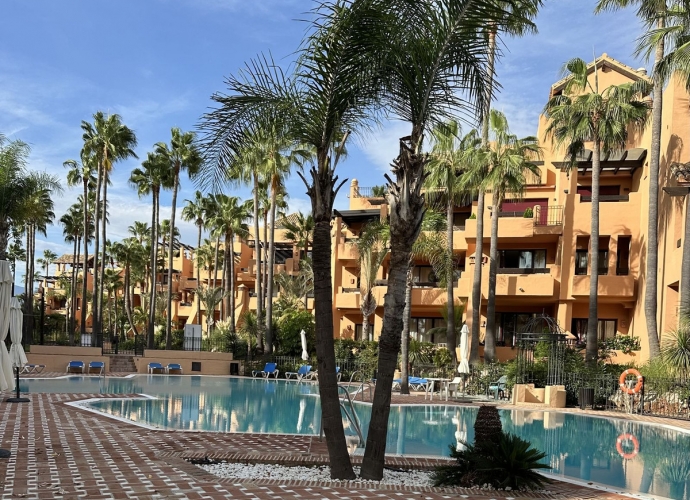 Apartamento Planta Media en San Pedro de Alcántara - 1