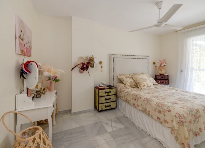 Apartamento Planta Media en Nueva Andalucía - 4