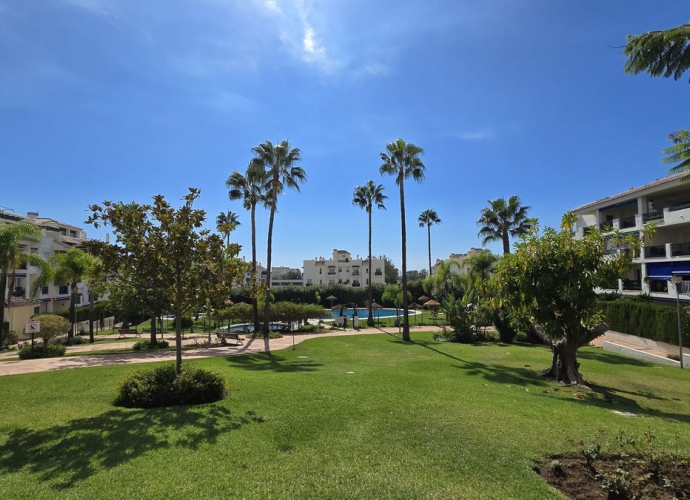 Apartamento Planta Media en Nueva Andalucía - 2