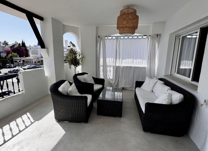 Apartamento Planta Media en Nueva Andalucía Los Naranjos  - 5