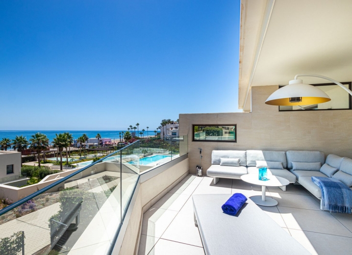 Apartamento Planta Media en Estepona - 2